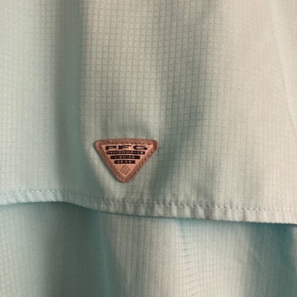Columbia Hiking Shirt, XL, short-sleeved,light blue, ventilated, only worn once - Picture 4 of 11